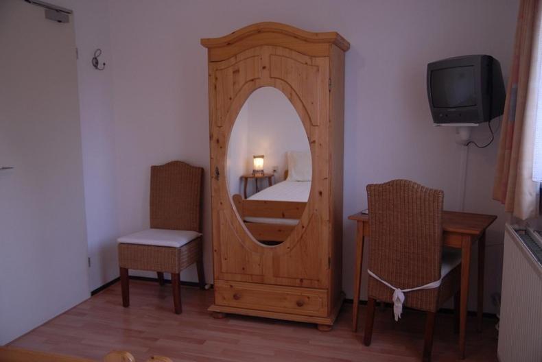 Hotel 'T Vlinderhofke Sint Geertruid Номер фото